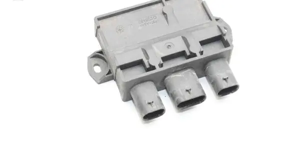 Maserati Quattroporte Tailgate/trunk control unit/module C64890103