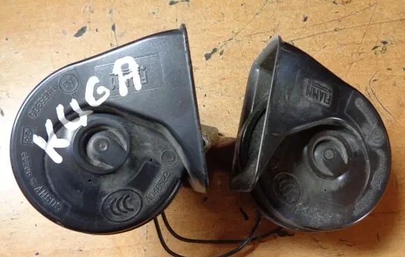 Ford Kuga I Horn signal A046522