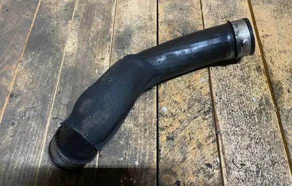 Mercedes-Benz E W211 Intercooler hose/pipe A2115280182 2115280182