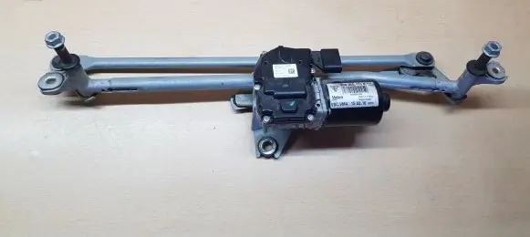 Porsche Macan (95B) Front wiper linkage and motor 95B823418