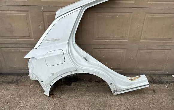 Volkswagen T-Roc Rear quarter panel