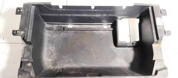 Mitsubishi Pajero Other trunk/boot trim element