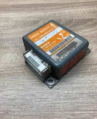 Audi A4 S4 B5 8D Airbag control unit/module 8A0959655C 0285001038