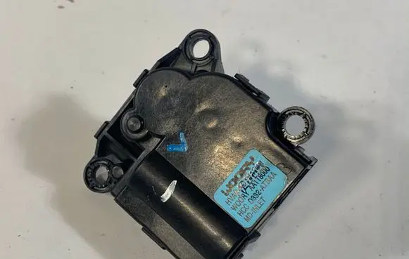 KIA Ceed Air flap motor/actuator 971621UAA0
