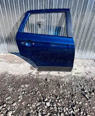 Suzuki SX4 S-Cross Rear door