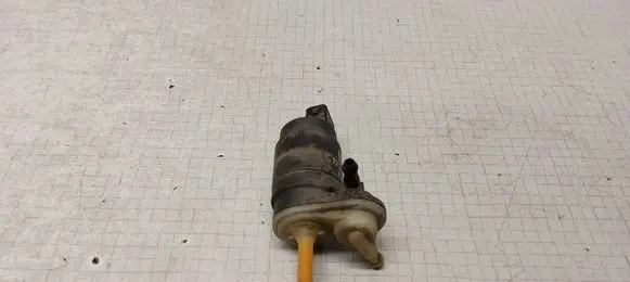 Opel Astra H Windscreen/windshield washer pump 13248320