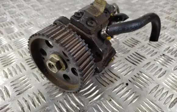Alfa Romeo 156 Fuel injection high pressure pump 0445010007 18562500079