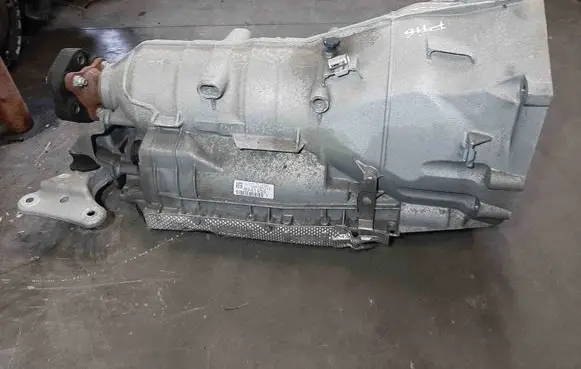 BMW 3 E90 E91 Automatic gearbox 7592522 6HP21