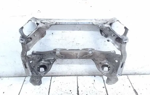 BMW 1 E81 E87 Front subframe 2121644 6761462 51116761462
