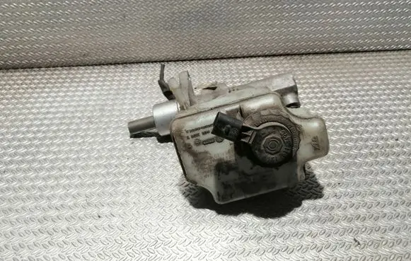 Volkswagen Caddy Master brake cylinder 1K1611301D