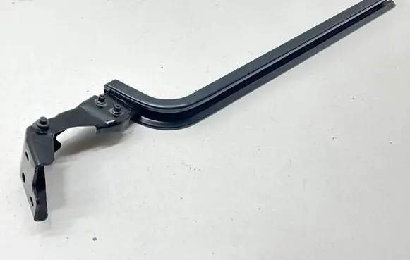 Chrysler Pacifica Sliding door bottom rail 995AC 9A222V