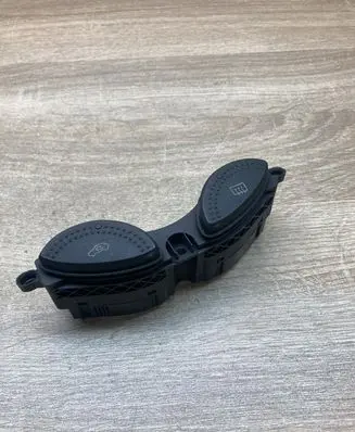 Ford Focus Windscreen/window heater switch 98AG180621AB