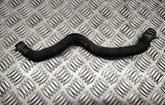 Volvo V70 Engine coolant pipe/hose 31368749