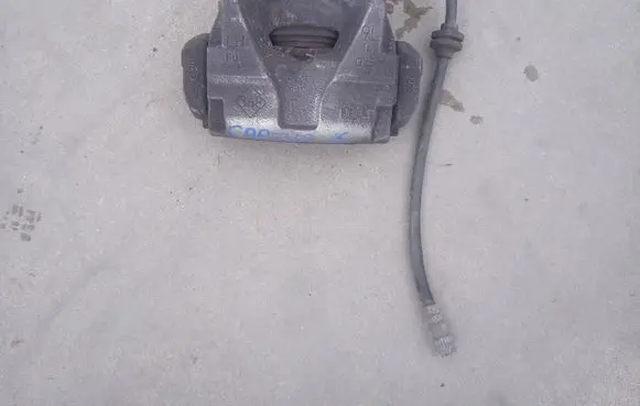 Renault Captur Front brake caliper