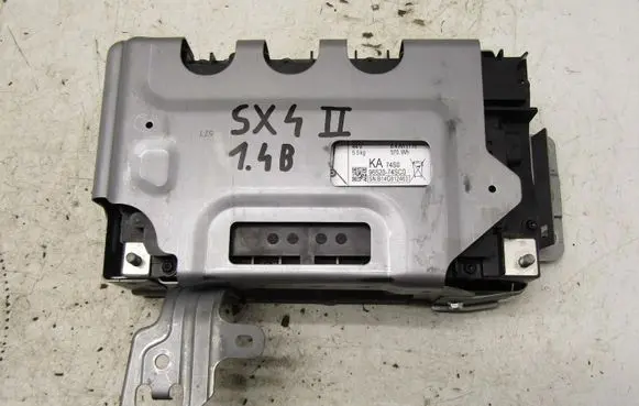 Suzuki SX4 S-Cross Hybrid/electric vehicle battery bracket 96520-74SC0