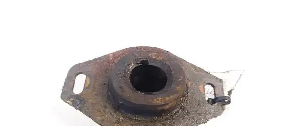 Peugeot 406 Engine mount bracket 