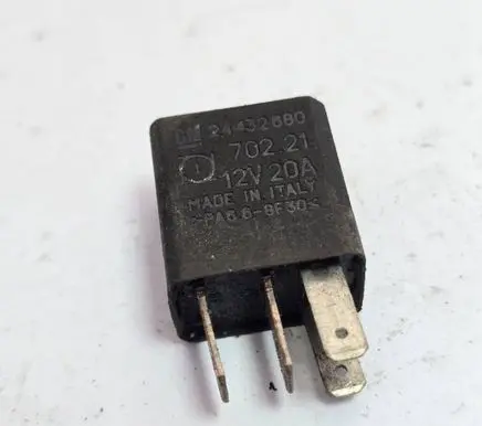 Opel Zafira A Other relay 24432680 70221