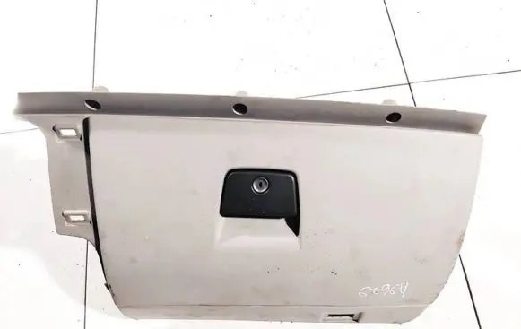 Volvo V50 Glove box 8626141 3865