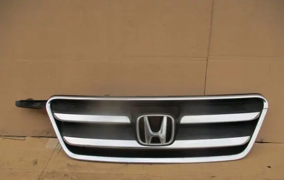Front bumper upper radiator grill