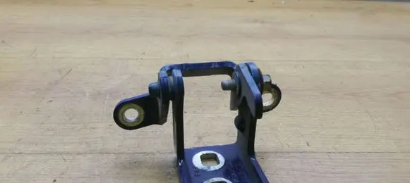 Opel Insignia A Rear door upper hinge