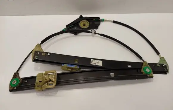 Audi A4 S4 B8 8K Front window lifting mechanism without motor 8K0837462