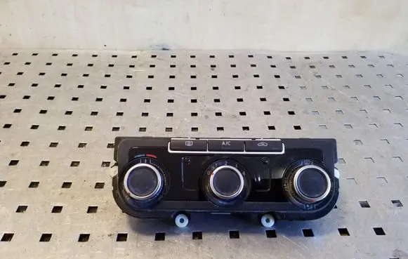 Volkswagen Golf VI Climate control unit 7N0907426BG