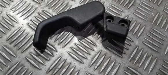 Engine bonnet (hood) release handle