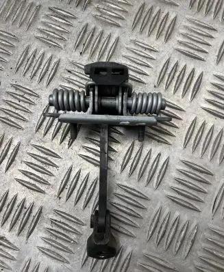 Citroen Berlingo Front door check strap stopper
