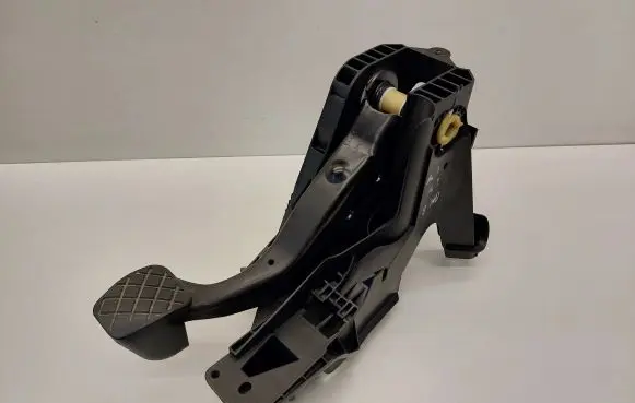 Volkswagen Golf VII Brake pedal 5Q1721058AM 5Q1721117