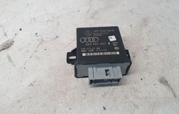Audi A4 S4 B8 8K Light module LCM 8K0907357B