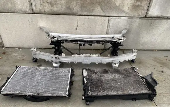 Mercedes-Benz E W213 Radiator support slam panel
