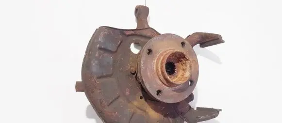 Volkswagen Golf III Front wheel hub
