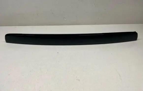 Porsche Cayenne (92A) Tailgate trim 7P5827576D