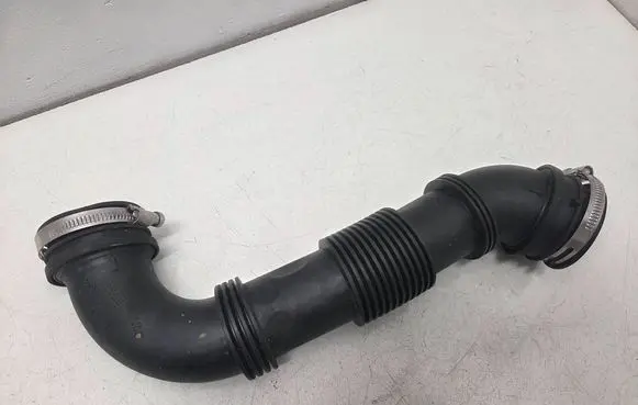 Ford Ecosport Air intake duct part CN119C623FD 23082664S02