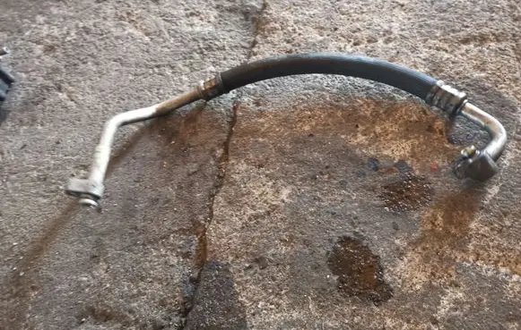 Dodge Caliber Air conditioning (A/C) pipe/hose