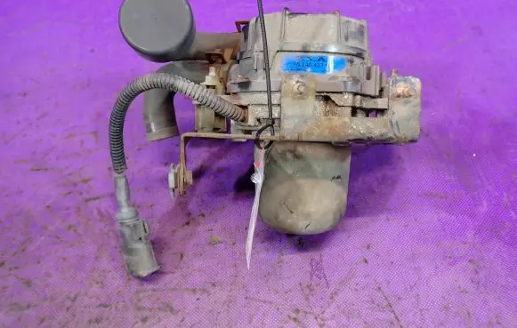 Citroen Xsara Picasso Secondary air pump 9624043380