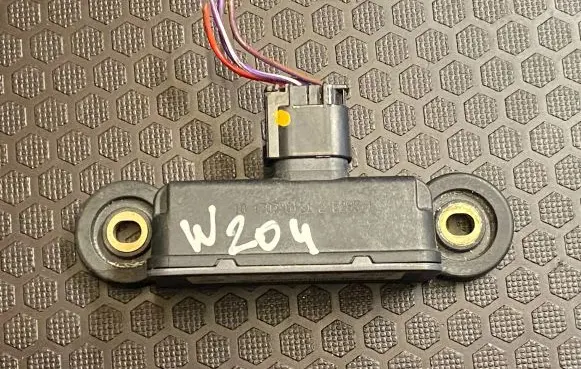 Mercedes-Benz C W204 ESP acceleration yaw rate sensor A0055421918 10170106303