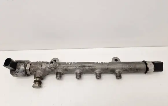 Mercedes-Benz E W212 Fuel main line pipe 9307Z521A 1305881086 55PP2201