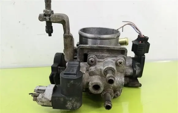 Suzuki Liana Throttle body valve 46933