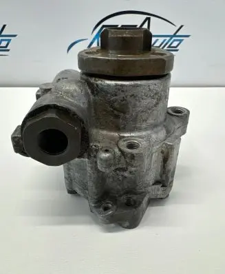 Volkswagen Sharan Power steering pump 3A674AA