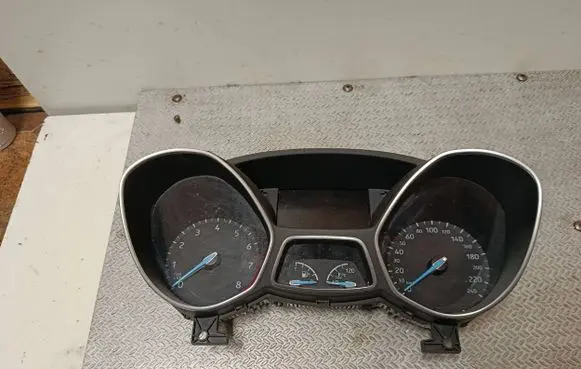 Ford Focus Speedometer (instrument cluster) 23805351 F1ET14F094BB 27199947