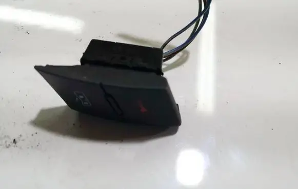 Audi A6 S6 C5 4B Central locking switch button 4b1962107