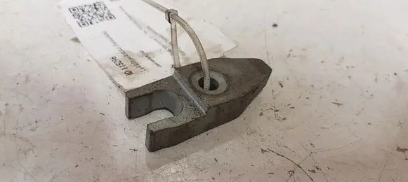 Opel Astra K Fuel Injector clamp holder 85152