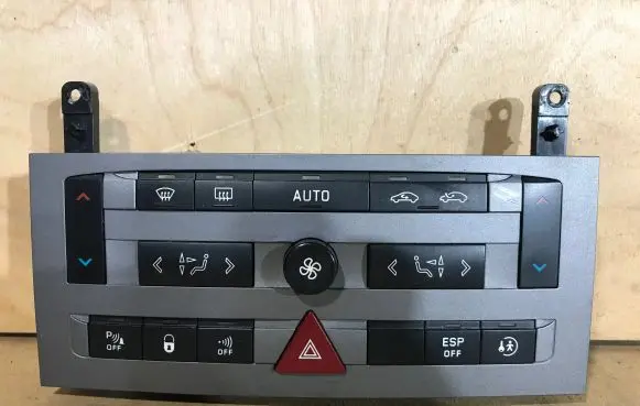 Peugeot 407 Climate control unit 96573322YW 96466840XT 96470290XT