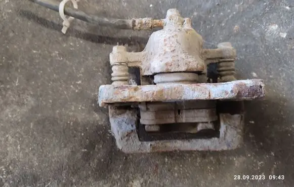 Hyundai Santa Fe Rear brake caliper