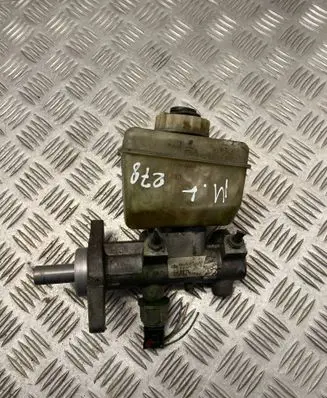 Mercedes-Benz ML W163 Master brake cylinder 26051383041