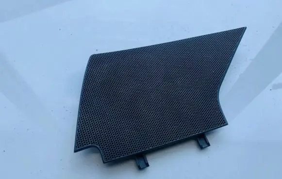 Side speaker trim/cover
