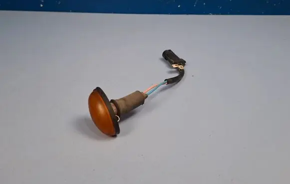 Chrysler Voyager Front fender indicator light 04857110K
