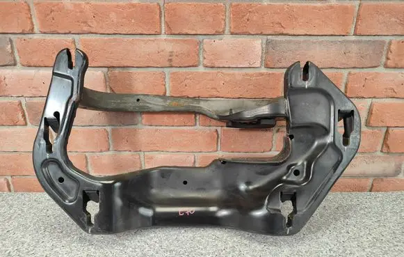 BMW X5 E70 Gearbox mounting bracket 6854187 6791859 6786745