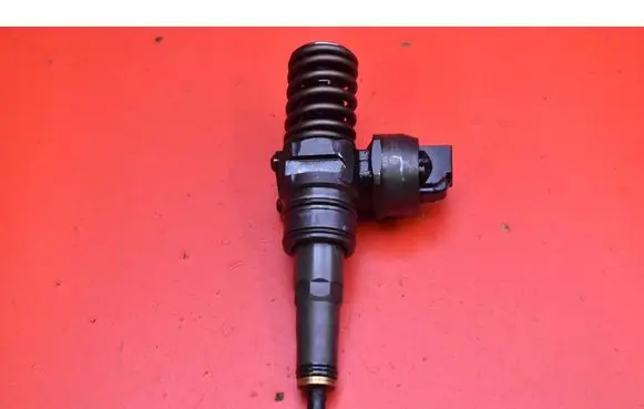 Seat Altea XL Fuel injector 038130073BN
